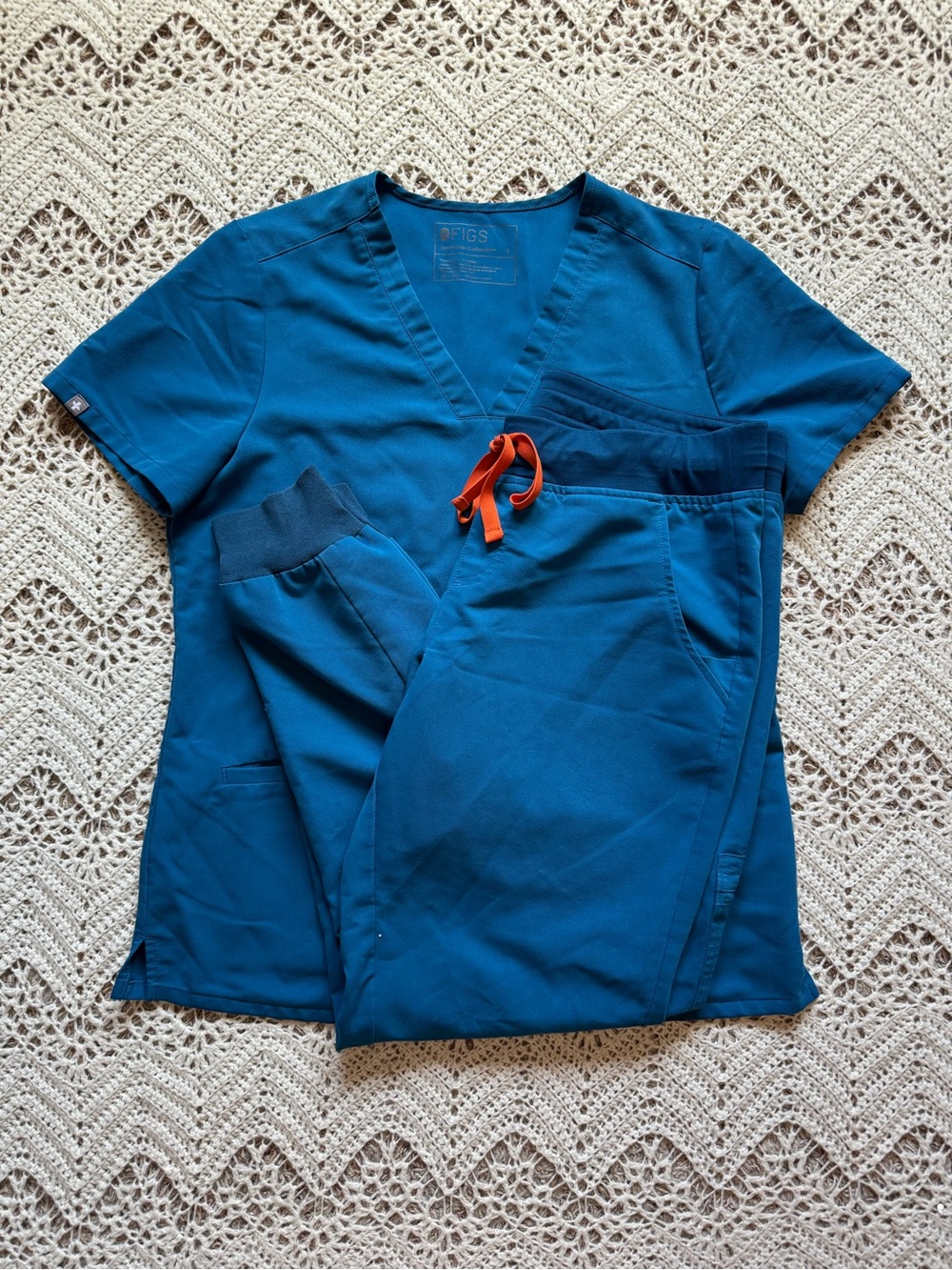 Figs Scrub Set Bundle Teal Scrub Top Pockets Jogger Scrub Bottoms Small Medium